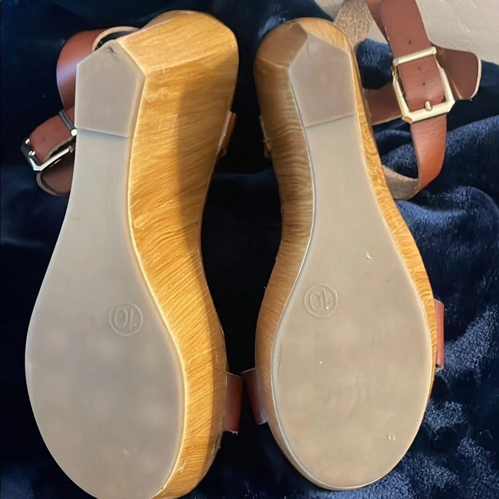 Steve‎ Madden Tan Cream Wedges with Ankle Straps